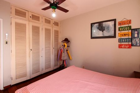 Casa de condomínio à venda com 440m², 6 quartos e 4 vagasQuarto 3