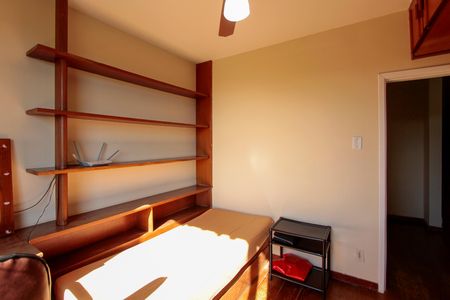 Casa de condomínio à venda com 440m², 6 quartos e 4 vagasQuarto 1