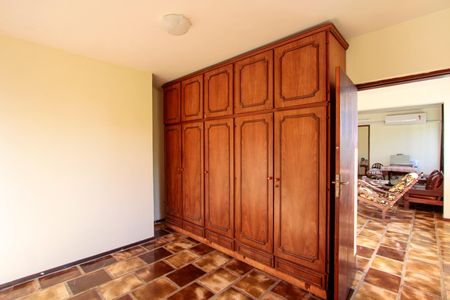 Casa de condomínio à venda com 440m², 6 quartos e 4 vagasQuarto 6