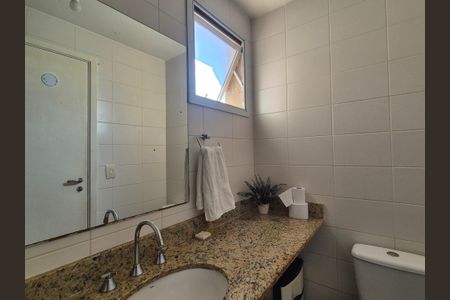 Apartamento à venda com 75m², 2 quartos e 3 vagasBanheiro da Suíte