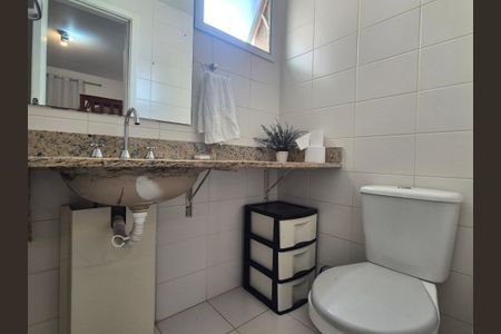 Apartamento à venda com 75m², 2 quartos e 3 vagasBanheiro da Suíte