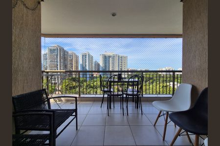 Apartamento à venda com 75m², 2 quartos e 3 vagasVaranda