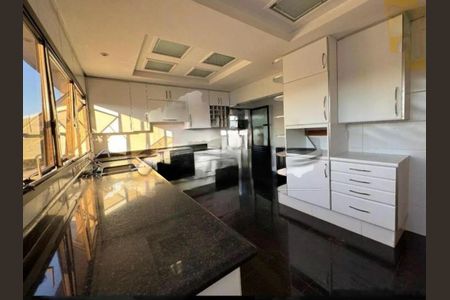 Apartamento à venda com 216m², 3 quartos e 3 vagas