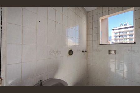 Casa à venda com 180m², 4 quartos e 1 vaga Casa à venda com 180m², 4 quartos e 1 vagaBanheiro 2