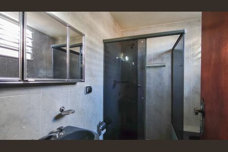 Casa à venda com 180m², 4 quartos e 1 vaga Casa à venda com 180m², 4 quartos e 1 vagaBanheiro da Suíte