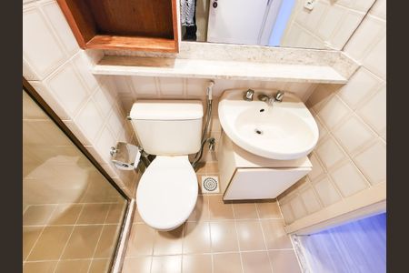 Apartamento para alugar com 60m², 2 quartos e 1 vaga Apartamento para alugar com 60m², 2 quartos e 1 vagaBanheiro da suíte