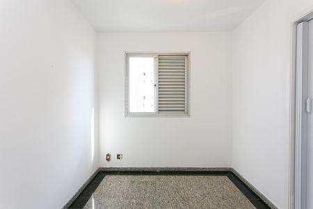 Apartamento para alugar com 74m², 3 quartos e 1 vagaSuíte