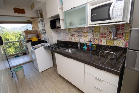 Apartamento à venda com 75m², 2 quartos e 3 vagasCozinha