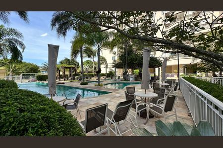 Apartamento à venda com 75m², 2 quartos e 3 vagasÁrea comum - Piscina