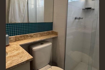 Apartamento à venda com 74m², 2 quartos e 2 vagas Apartamento à venda com 74m², 2 quartos e 2 vagasBanheiro Social