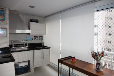 Apartamento à venda com 133m², 3 quartos e 2 vagas Apartamento à venda com 133m², 3 quartos e 2 vagasVaranda gourmet