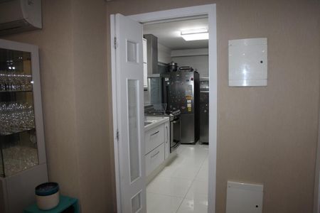 Apartamento à venda com 133m², 3 quartos e 2 vagas Apartamento à venda com 133m², 3 quartos e 2 vagasCozinha