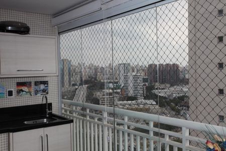 Apartamento à venda com 133m², 3 quartos e 2 vagas Apartamento à venda com 133m², 3 quartos e 2 vagasVaranda
