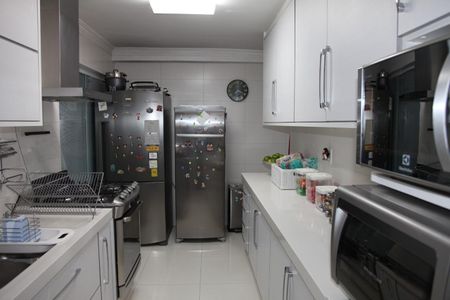 Apartamento à venda com 133m², 3 quartos e 2 vagas Apartamento à venda com 133m², 3 quartos e 2 vagasCozinha