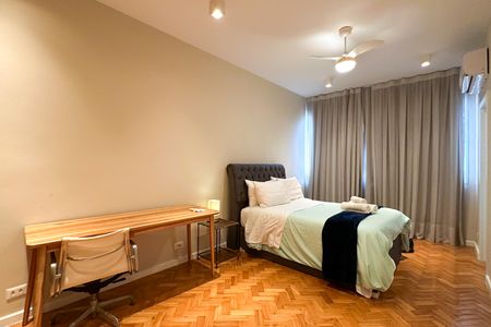 Apartamento à venda com 194m², 3 quartos e sem vagaSuíte 2