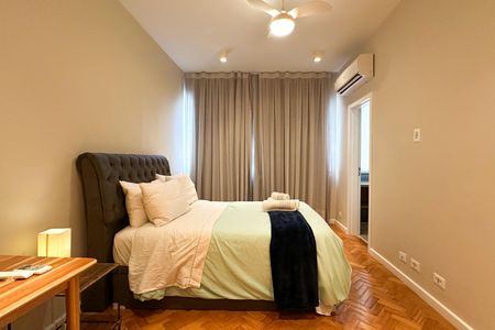 Apartamento à venda com 194m², 3 quartos e sem vagaSuíte 2