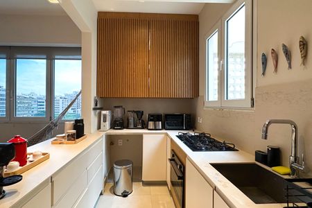 Apartamento à venda com 194m², 3 quartos e sem vagaCozinha 