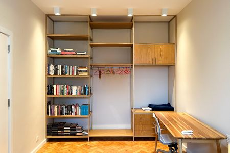 Apartamento à venda com 194m², 3 quartos e sem vagaSuíte 2