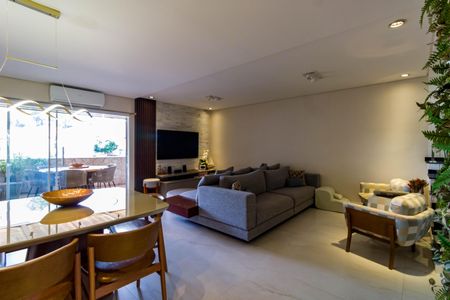 Casa de condomínio à venda com 230m², 3 quartos e 4 vagasSala