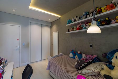 Casa de condomínio à venda com 230m², 3 quartos e 4 vagasSuíte 1