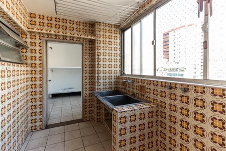 Apartamento para alugar com 200m², 3 quartos e 1 vagaÁrea de Serviço