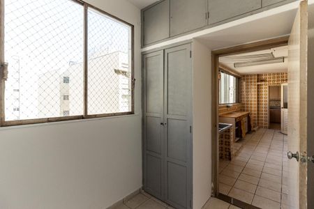 Apartamento para alugar com 200m², 3 quartos e 1 vagaQuarto de Serviço