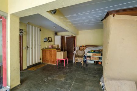 Casa à venda com 370m², 6 quartos e 4 vagas Casa à venda com 370m², 6 quartos e 4 vagasÁrea comum