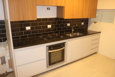 Casa para alugar com 80m², 2 quartos e 1 vagaCozinha