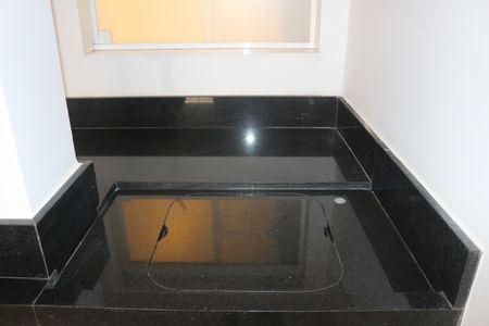 Casa para alugar com 80m², 2 quartos e 1 vagaÁrea de Serviço