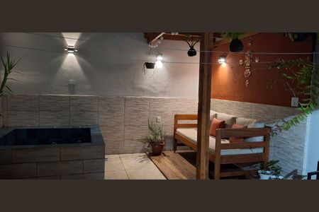 Casa à venda com 211m², 3 quartos e 3 vagas Casa à venda com 211m², 3 quartos e 3 vagasÁrea Externa