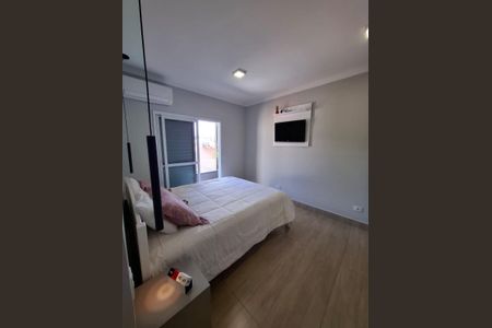 Casa à venda com 211m², 3 quartos e 3 vagas Casa à venda com 211m², 3 quartos e 3 vagasQuarto 1