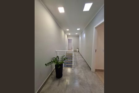Casa à venda com 211m², 3 quartos e 3 vagas Casa à venda com 211m², 3 quartos e 3 vagasCorredor