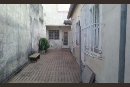 Casa à venda com 127m², 4 quartos e 5 vagas