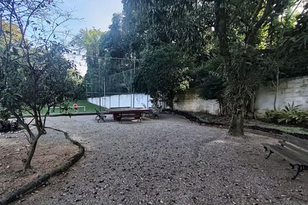 Casa de condomínio à venda com 640m², 3 quartos e 6 vagas Casa de condomínio à venda com 640m², 3 quartos e 6 vagasÁrea comum