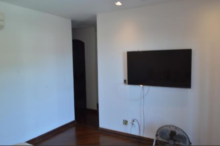 Casa de condomínio à venda com 640m², 3 quartos e 6 vagas Casa de condomínio à venda com 640m², 3 quartos e 6 vagasSuíte 3