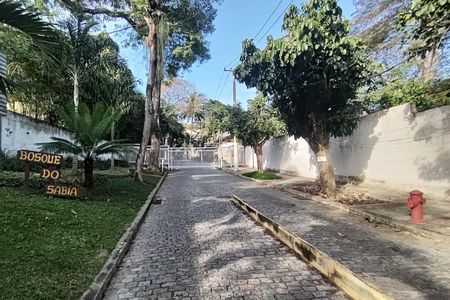 Casa de condomínio à venda com 640m², 3 quartos e 6 vagas Casa de condomínio à venda com 640m², 3 quartos e 6 vagasFachada do Condomínio