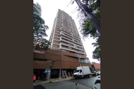 Apartamento à venda com 32m², 1 quarto e sem vagaFachada e portaria