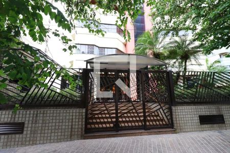 Apartamento à venda com 150m², 3 quartos e 3 vagasFachada