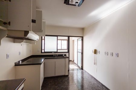Apartamento à venda com 150m², 3 quartos e 3 vagasCozinha