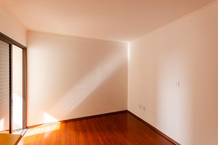 Apartamento à venda com 150m², 3 quartos e 3 vagasQuarto 2