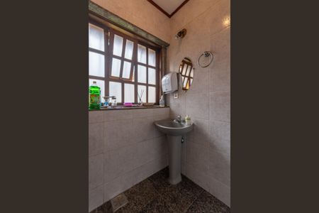 Casa à venda com 363m², 8 quartos e 4 vagas Casa à venda com 363m², 8 quartos e 4 vagasLavabo