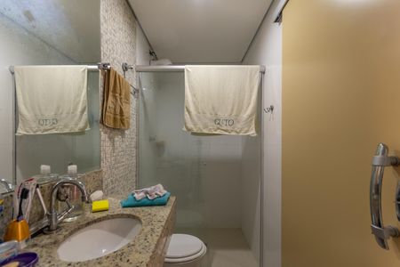 Casa à venda com 363m², 8 quartos e 4 vagas Casa à venda com 363m², 8 quartos e 4 vagasBanheiro Suíte 2