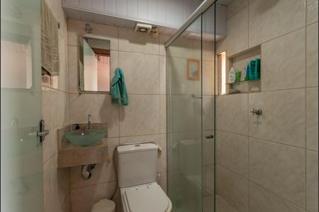 Casa à venda com 363m², 8 quartos e 4 vagas Casa à venda com 363m², 8 quartos e 4 vagasBanheiro Social 3