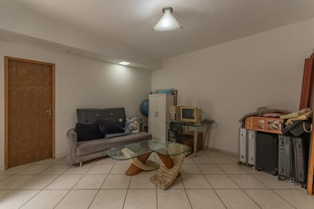 Casa à venda com 363m², 8 quartos e 4 vagas Casa à venda com 363m², 8 quartos e 4 vagasSala 2