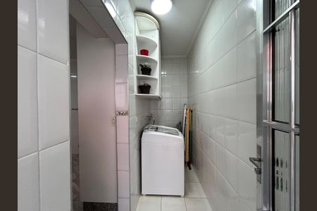 Casa à venda com 105m², 3 quartos e 2 vagasÁrea de Serviço
