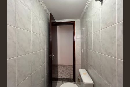 Casa à venda com 105m², 3 quartos e 2 vagasLavabo