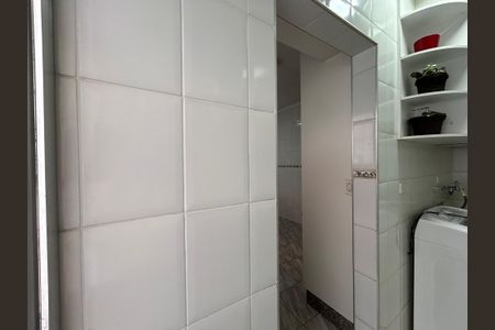 Casa à venda com 105m², 3 quartos e 2 vagasÁrea de Serviço