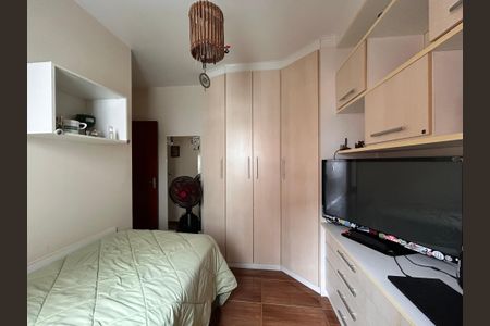 Casa à venda com 105m², 3 quartos e 2 vagasQuarto 1