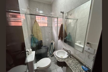 Casa à venda com 105m², 3 quartos e 2 vagasBanheiro 1