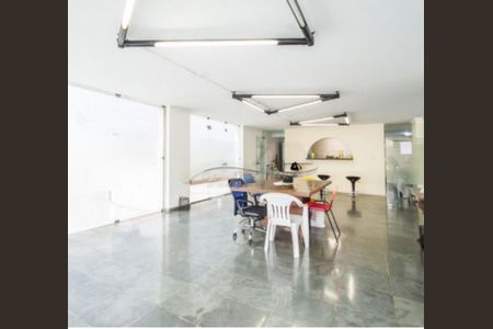 Apartamento à venda com 76m², 2 quartos e 1 vaga
